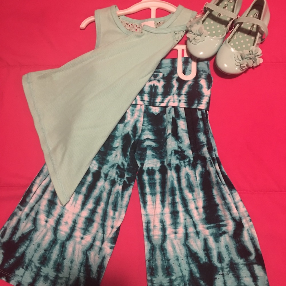 3 piece toddler outfit with or without shoes.